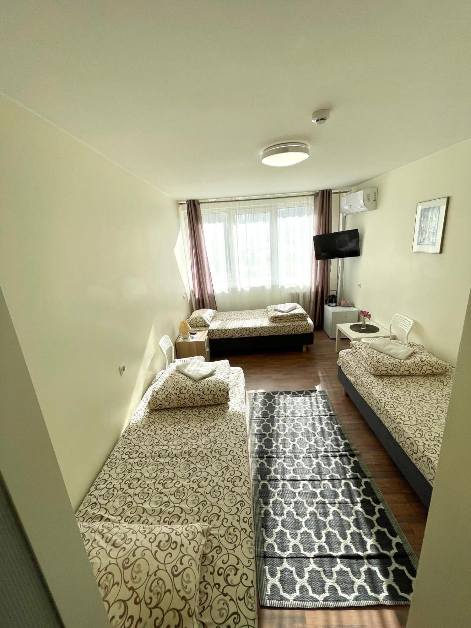 Savan House "Easy Kaunas" Luaran gambar